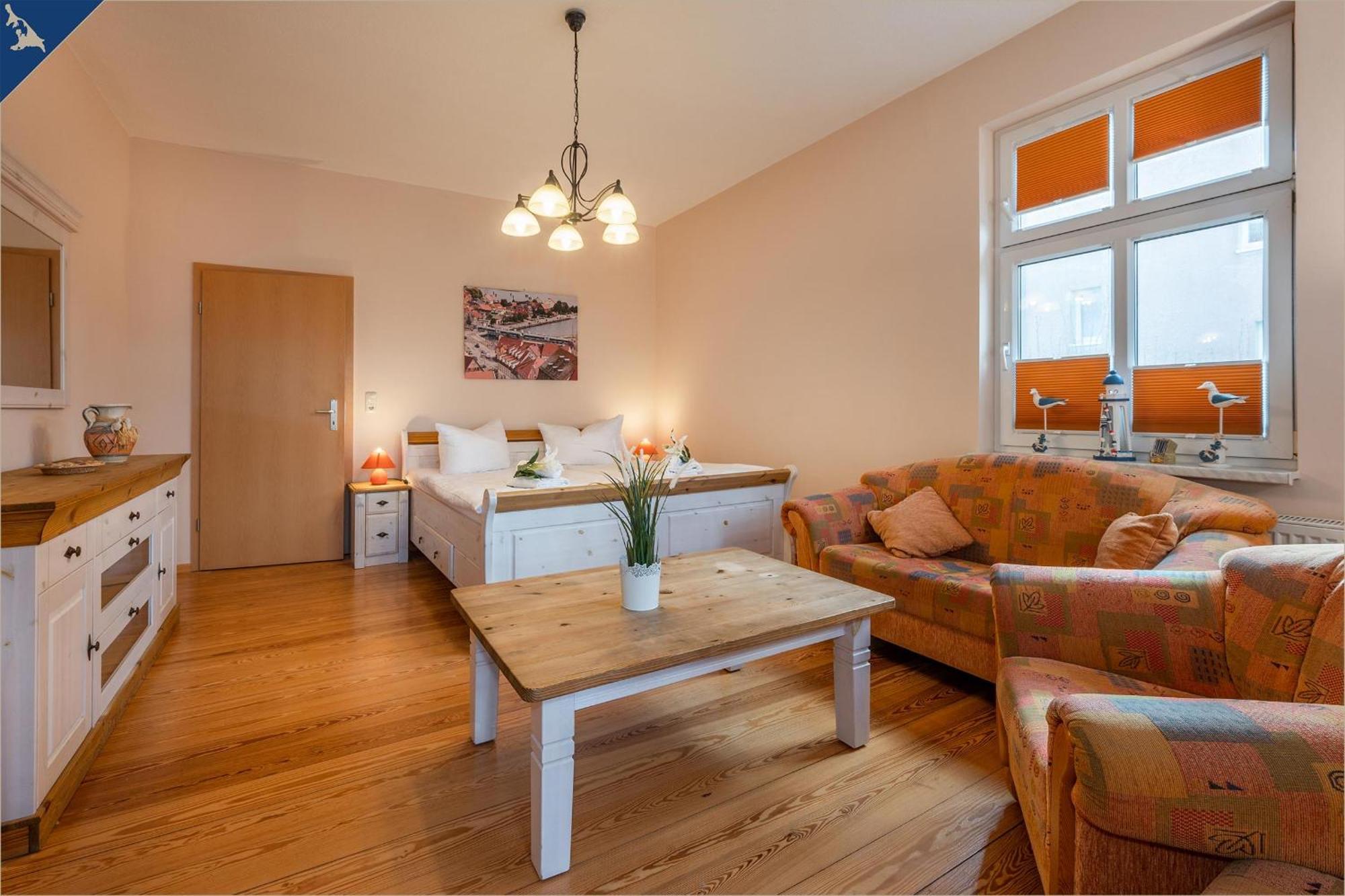 Villa Holtz Ferienwohnung Holtz 1 ツィノヴィッツ エクステリア 写真